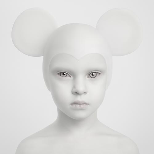 toy04 [Pics] Child Portraits Inspired by Funeral Photography